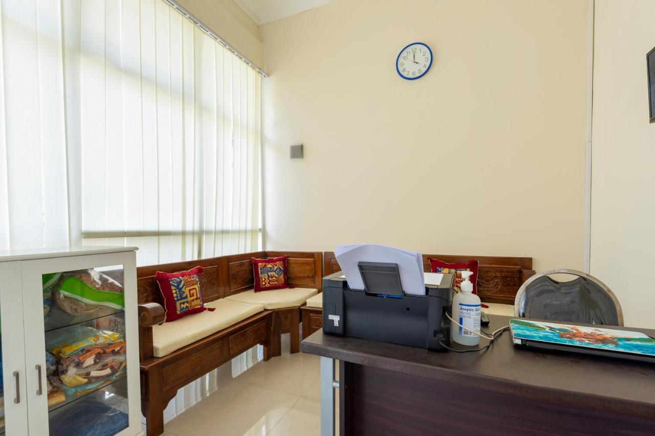 Oyo 3706 Griya Tentrem Syariah Lamongan ภายนอก รูปภาพ