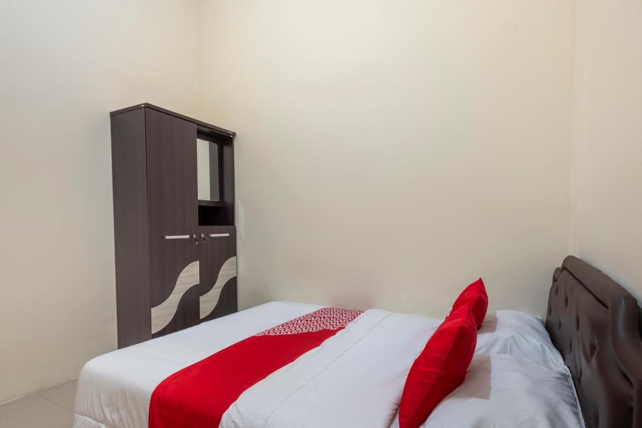 Oyo 3706 Griya Tentrem Syariah Lamongan ภายนอก รูปภาพ