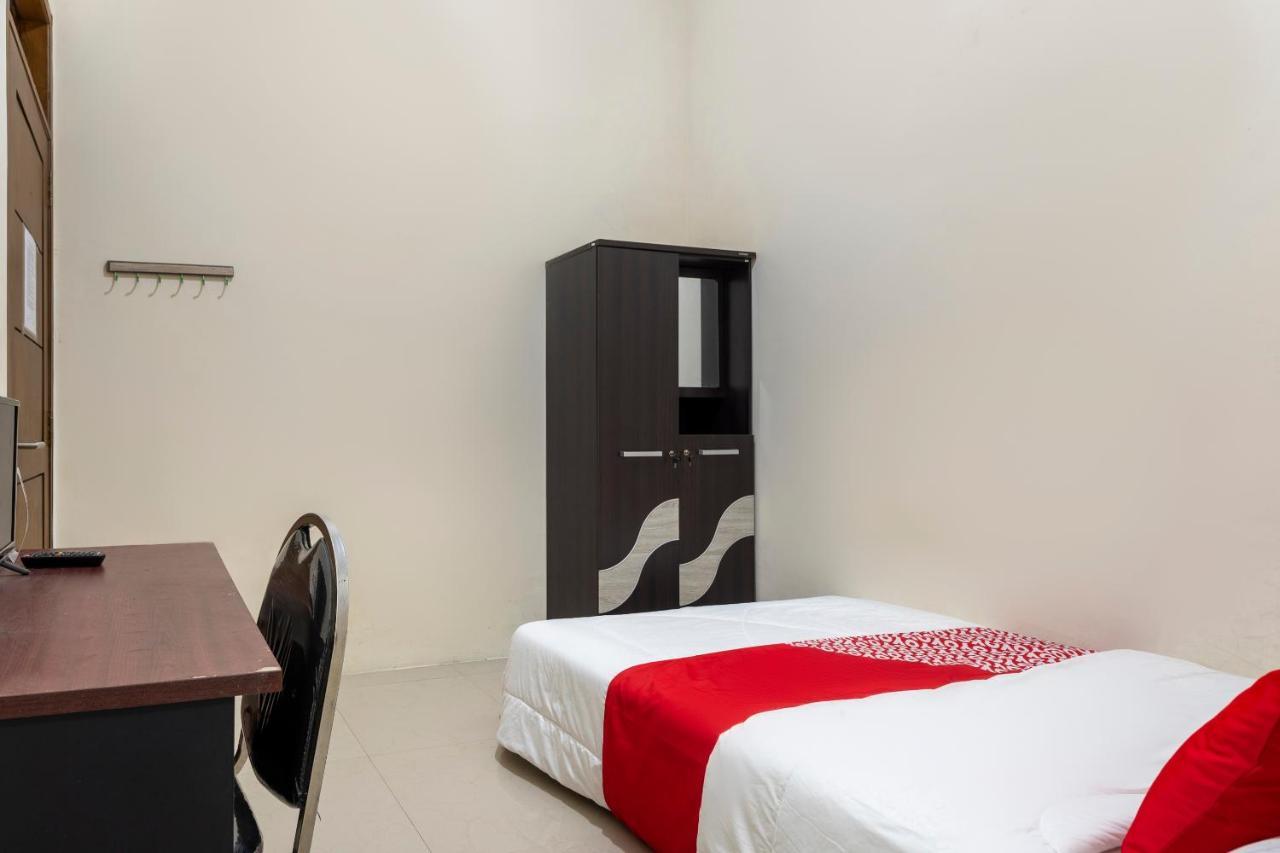 Oyo 3706 Griya Tentrem Syariah Lamongan ภายนอก รูปภาพ