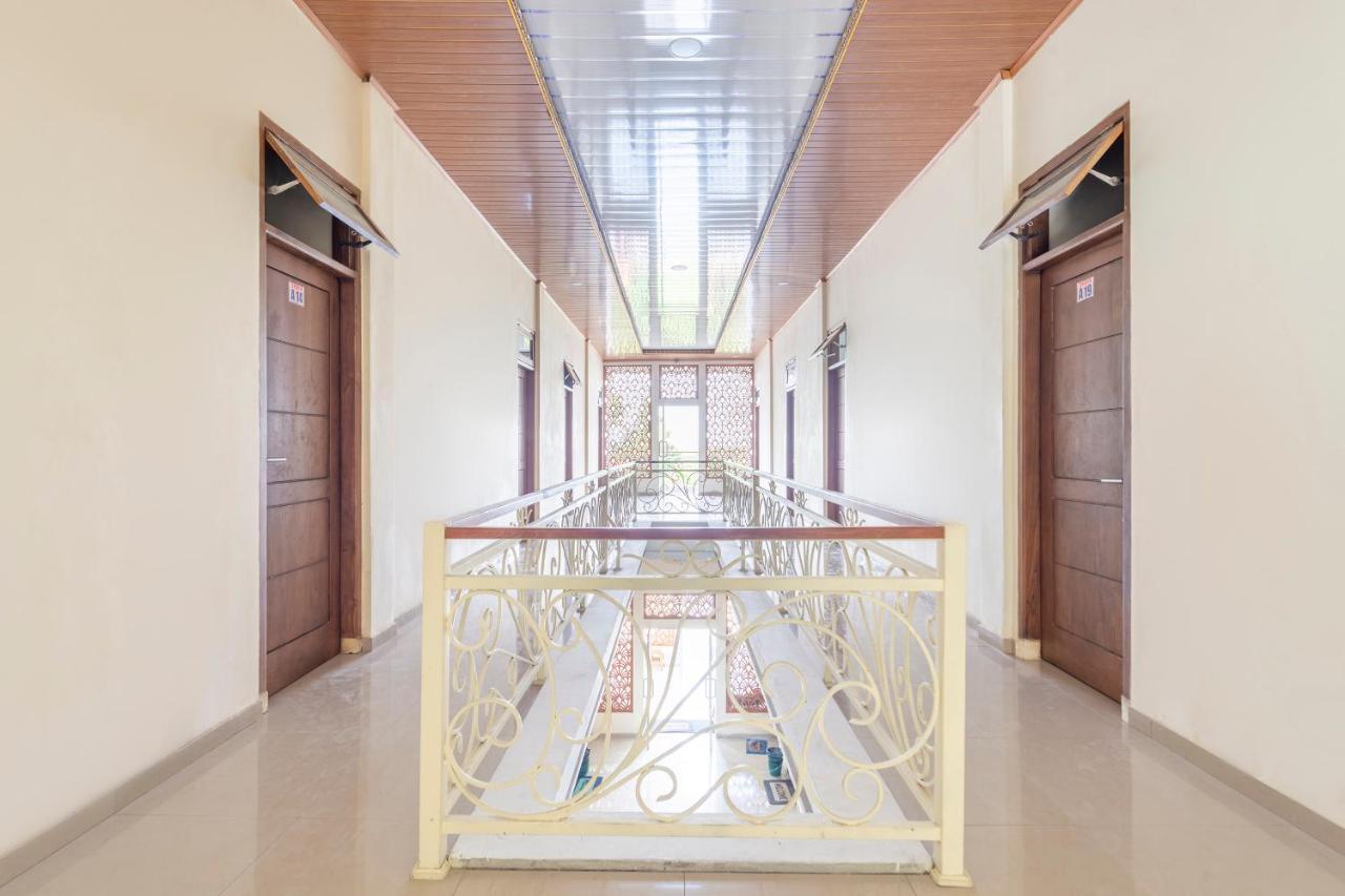 Oyo 3706 Griya Tentrem Syariah Lamongan ภายนอก รูปภาพ