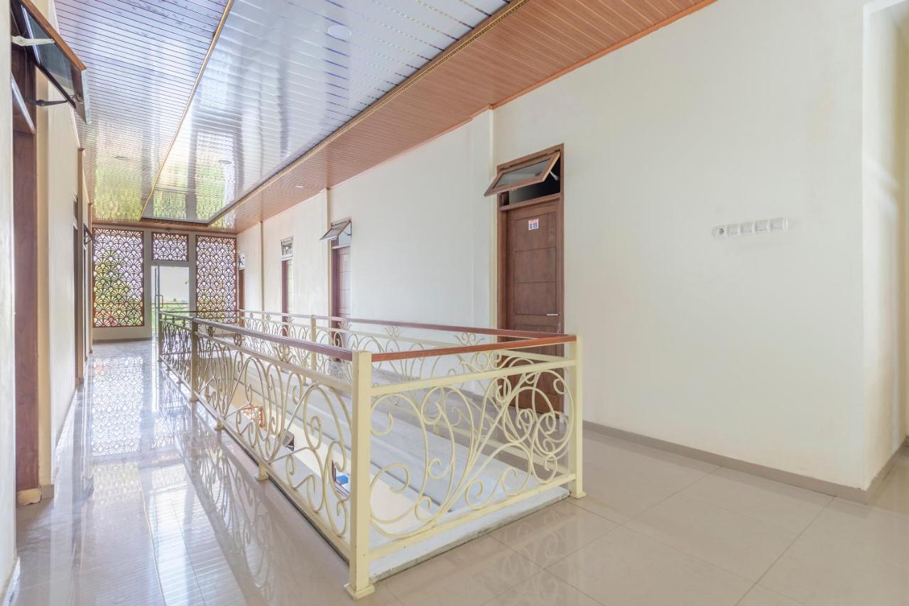 Oyo 3706 Griya Tentrem Syariah Lamongan ภายนอก รูปภาพ